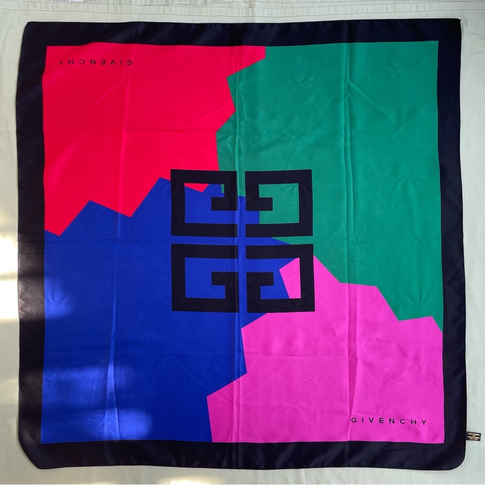 Givenchy Parfums scarf / shawl